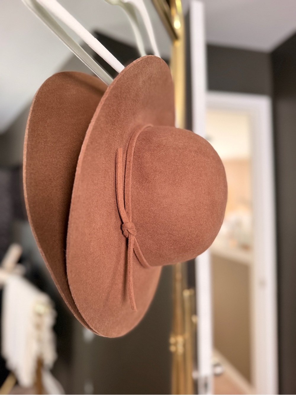 Women’s Wide Brim Felt Hat - Light Brown